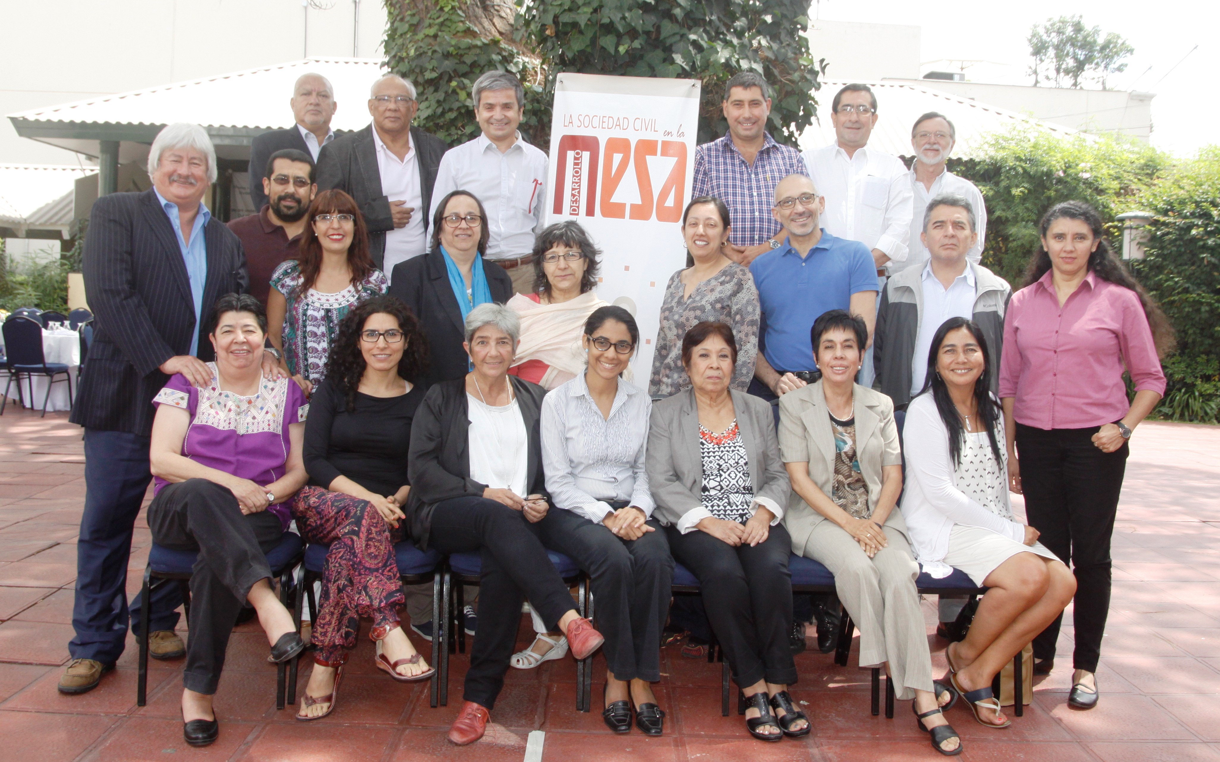 foto_mesa_oficial